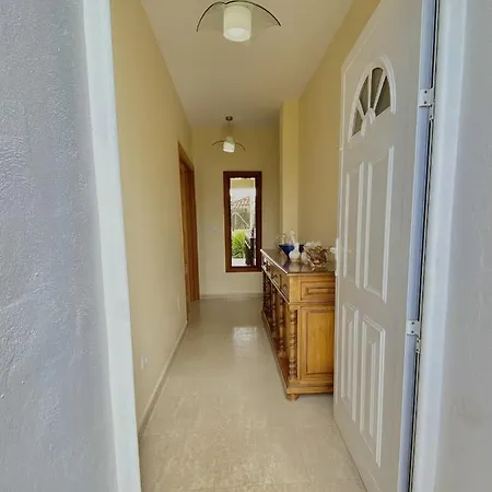 Villa 4 Bed Pisnella, Private Pool